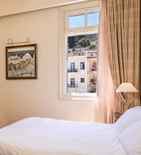 STANDARD DOUBLE ROOM