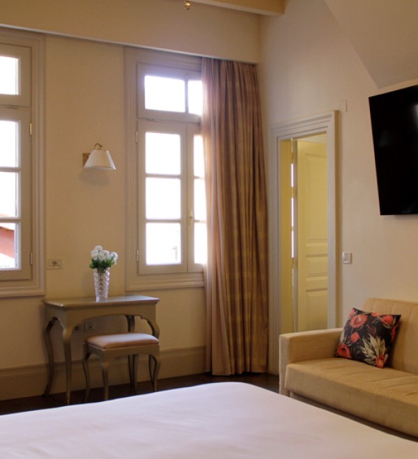 STANDARD DOUBLE OR TWIN